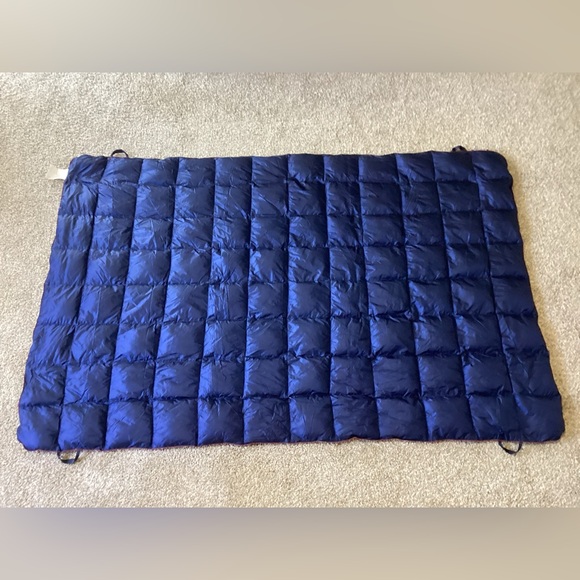 Horizonhound Blue Down Blanket 54x80 - Picture 2 of 4